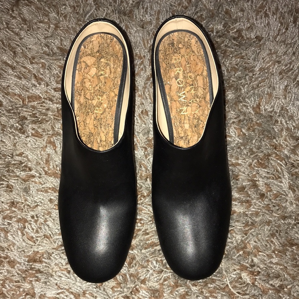 Sydney Brown heels